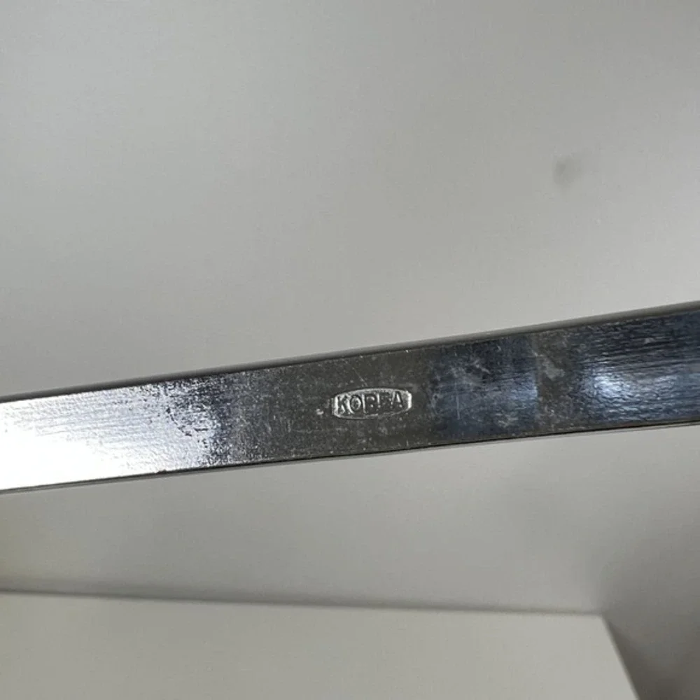 The Unbranded Brand vintage used